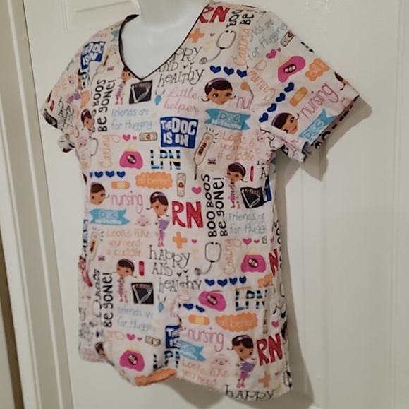 Disney Women’s Scrub Top Doc McStuffins Shirt Nursing Size Medium - Picture 3 of 7